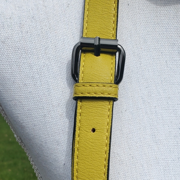 Gianni Bini cross body tan yellow gold purse - Picture 6 of 14